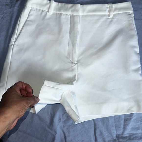 Zara Classic White Women's Shorts - Picture 4 of 15